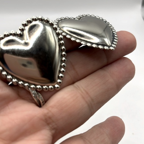 Heart Large Chunky Clip on Earrings Lightweight Silver Tone Love - Picture 10 of 12